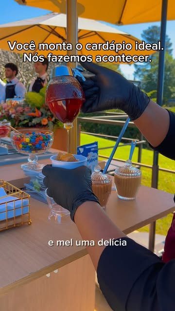 Estação de açaí montada no casamento na Villa Della Luce